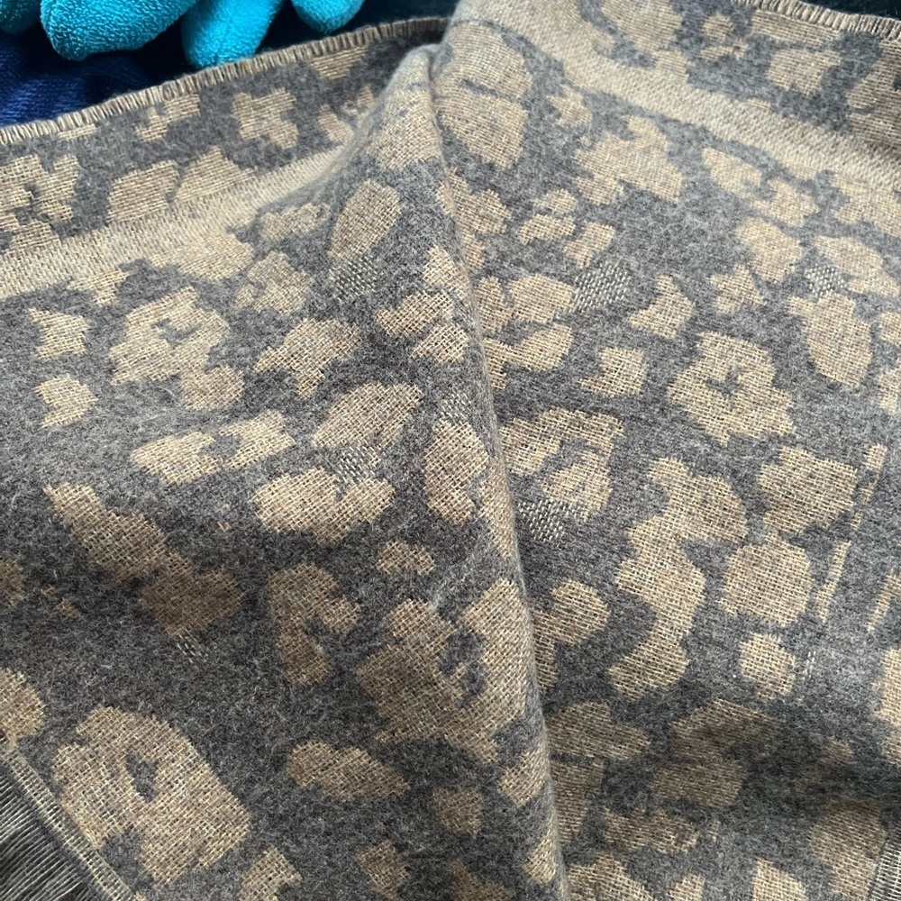 Scarf & Hat Bundle - Picture 5 of 13